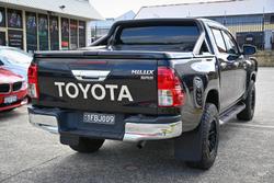 2016 Toyota
Hilux SR5