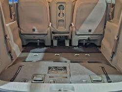 2017 Kia
Carnival S