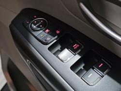2017 Kia
Carnival S