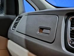 2017 Kia
Carnival S