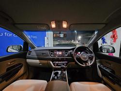 2017 Kia
Carnival S