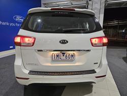 2017 Kia
Carnival S