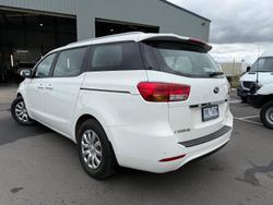 2017 Kia
Carnival S
