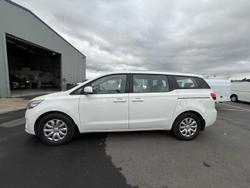 2017 Kia
Carnival S