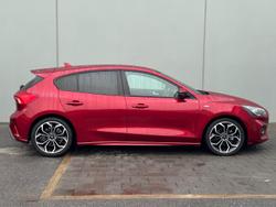2020 Ford
                Focus ST-Line
