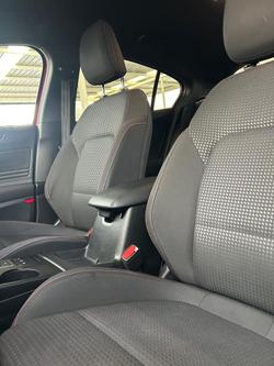 2020 Ford
                Focus ST-Line