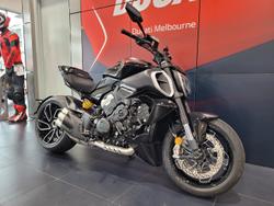 2025 Ducati Diavel V4 Diavel Black