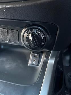 2020 Nissan Navara RX D23 Series 4 4X4 Dual Range Polar White