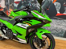 2025 Kawasaki NINJA 500 SE (LAMS) KRT GREEN