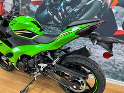 2025 Kawasaki NINJA 500 SE (LAMS) KRT GREEN