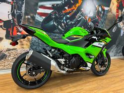 2025 Kawasaki NINJA 500 SE (LAMS) KRT GREEN