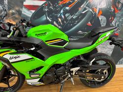 2025 Kawasaki NINJA 500 SE (LAMS) KRT GREEN