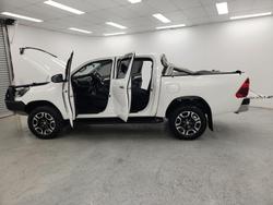 2023 Toyota Hilux SR5 GUN126R 4X4 Dual Range Glacier White