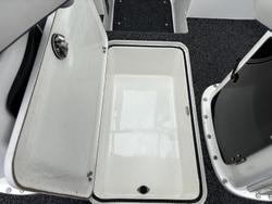 2015 Streaker 5250 Navigator
