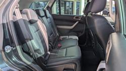 2021 Ford
Everest Trend