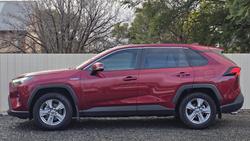 2022 Toyota
RAV4 GX