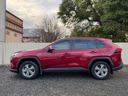 2022 Toyota
RAV4 GX