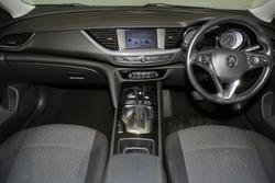 2019 Holden
Commodore LT