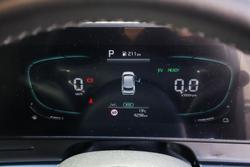 2023 Kia
                Sportage HEV SX