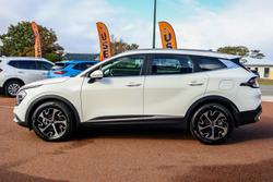 2023 Kia
                Sportage HEV SX