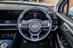 2023 Kia
                Sportage HEV SX