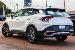 2023 Kia
                Sportage HEV SX
