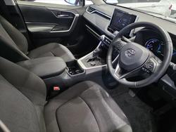 2025 Toyota RAV4 GXL