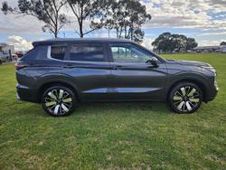 2025 Mitsubishi
                Outlander Aspire
