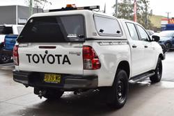 2021 Toyota
Hilux SR