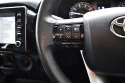 2021 Toyota
Hilux SR