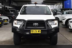 2021 Toyota
Hilux SR