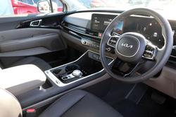 2024 Kia
Carnival GT-Line