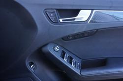 2015 Audi
                RS4 Avant S Tronic Quattro
