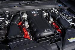 2015 Audi
                RS4 Avant S Tronic Quattro