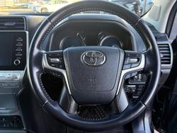 2021 Toyota
Landcruiser Prado VX