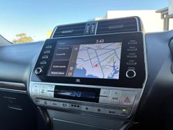 2021 Toyota
Landcruiser Prado VX