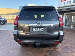 2021 Toyota
Landcruiser Prado VX