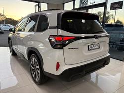 2025 Subaru
Forester Hybrid Touring