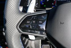 2025 Volkswagen
T-Roc R