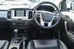 2022 Ford
Everest Trend