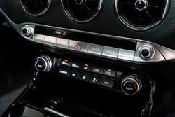 2022 Kia
Stinger 330S