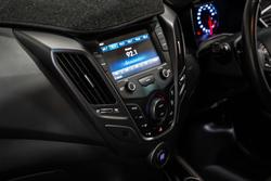 2017 Hyundai
Veloster SR Turbo