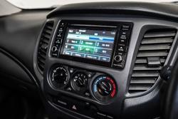 2020 Mitsubishi
Triton GLX