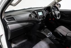 2020 Mitsubishi
Triton GLX