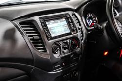 2020 Mitsubishi
Triton GLX