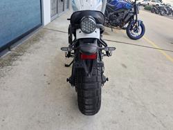 2022 Yamaha XSR700 White