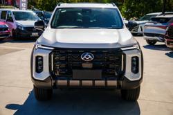 2025 LDV
                D90 Executive