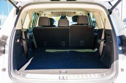 2025 LDV
                D90 Executive
