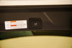 2025 LDV
                D90 Executive