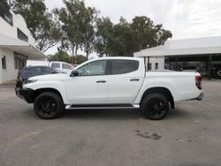 2021 Mitsubishi
Triton GLX-R